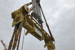 Multiple slings are used to aid positioning of the transition piece Photo 3 Lankhorst Ropes Jumbo Yunlin 2